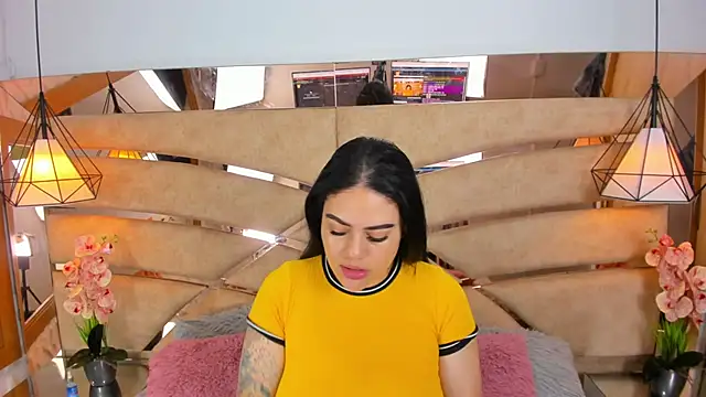 pamemiller1 online show from 04/16/26, 10:49