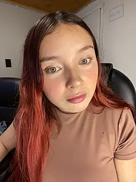 Karen18 boobs online show from 04/28/26, 02:27