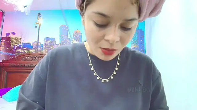 ESMERALDA-BLUE online show from 10/18/25, 09:06