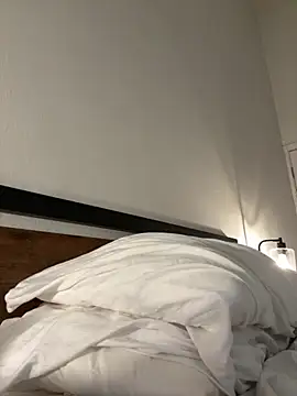 iriebusty online show from 11/17/25, 06:23