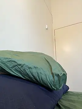 Snapshot of iriebusty chatting on 02/06/26, 02:13 iriebusty online show from 02/06/26, 02:13