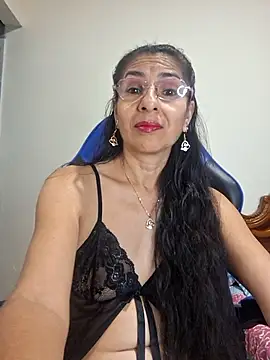 Natasha 50 online show from 04/15/26, 01:55