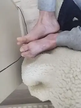 Snapshot of peepformance chatting on 12/23/25, 10:14 peepformance online show from 12/23/25, 10:14