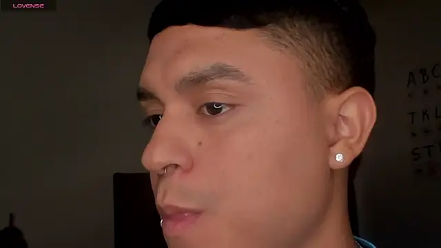 Snapshot of ANGELOGAO chatting on 12/15/25, 10:48 ANGELOGAO online show from 12/15/25, 10:48