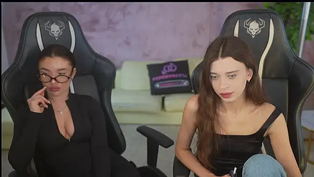 Regina Sweet054 online show from 11/12/25, 07:18