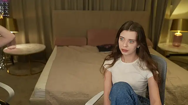 Regina Sweet054 online show from 11/02/25, 03:17