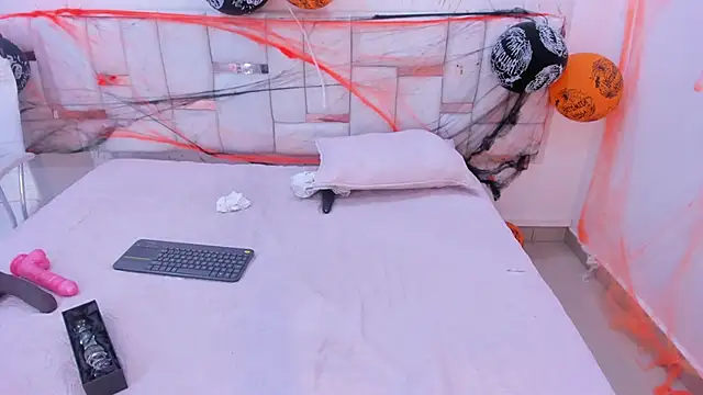 Amalia Bigass online show from 10/20/25, 04:47