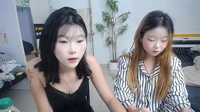Snapshot of Babygirls523 chatting on 09/27/25, 04:46 Babygirls523 online show from 09/27/25, 04:46