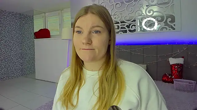 Snapshot of AshleyJoness chatting on 12/16/25, 06:17 AshleyJoness online show from 12/16/25, 06:17