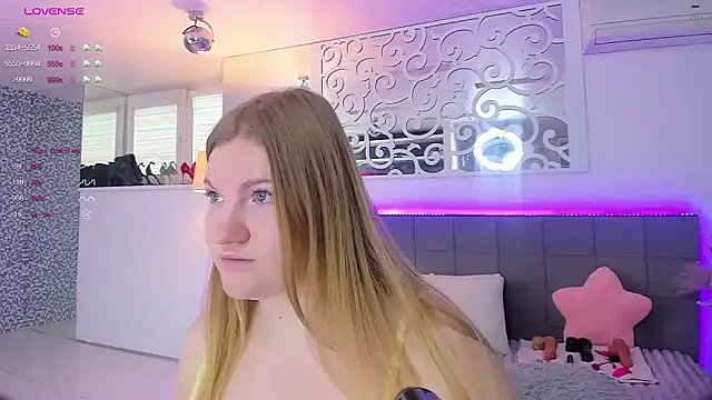 Snapshot of AshleyJoness chatting on 11/20/25, 08:04 AshleyJoness online show from 11/20/25, 08:04