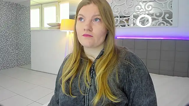 Snapshot of AshleyJoness chatting on 03/03/26, 06:20 AshleyJoness online show from 03/03/26, 06:20