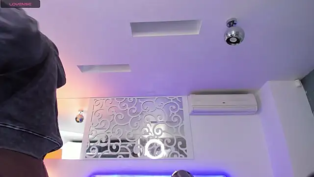 Snapshot of AshleyJoness chatting on 02/19/26, 06:43 AshleyJoness online show from 02/19/26, 06:43