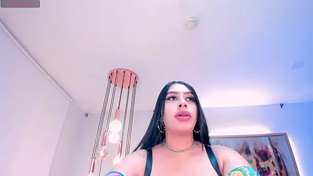 LeahLombardi  online show from 01/09/26, 03:46