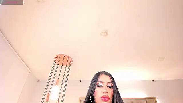 LeahLombardi  online show from 01/08/26, 03:45