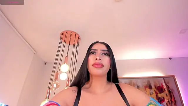 LeahLombardi  online show from 11/23/25, 05:23