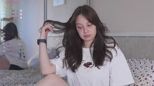 chillgirll online show from 06/12/26, 05:49
