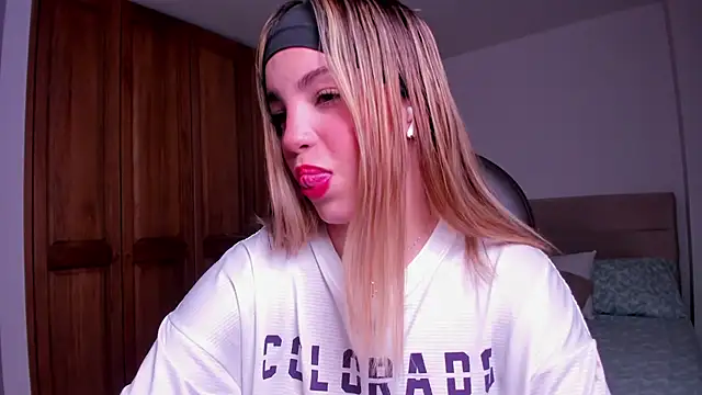 jana parissi online show from 10/03/25, 07:26