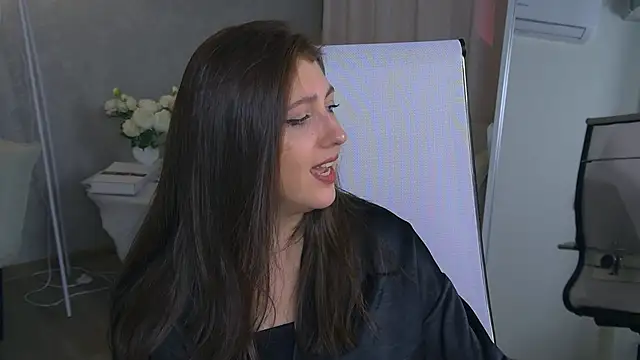 Mary Miiller online show from 11/06/25, 06:17