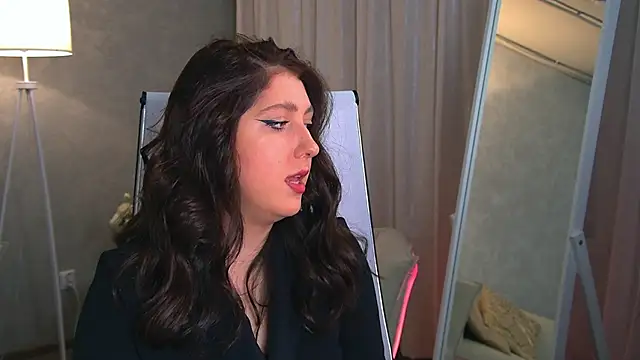 Mary Miiller online show from 10/07/25, 09:32