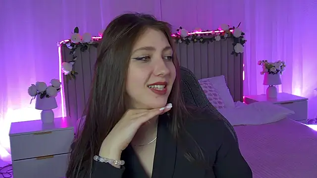 Mary Miiller online show from 12/22/25, 06:46