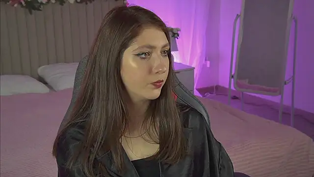 Mary Miiller online show from 10/12/25, 10:05