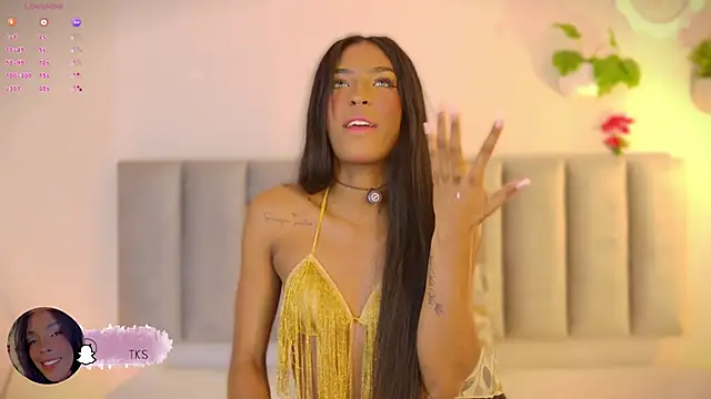 Snapshot of Emely_Deluxe chatting on 02/09/26, 11:41 Emely Deluxe online show from 02/09/26, 11:41