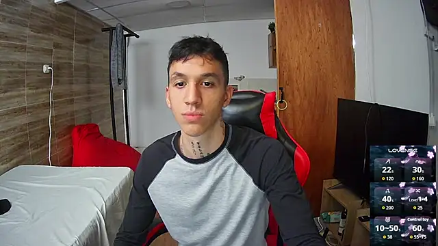 angelicious  online show from 11/13/25, 08:35