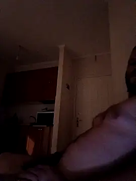 Snapshot of Makis09 chatting on 09/13/25, 11:05 Makis09 online show from 09/13/25, 11:05