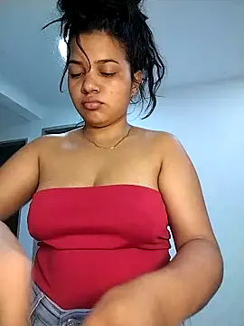 Eimy-04 online show from 10/31/25, 04:20