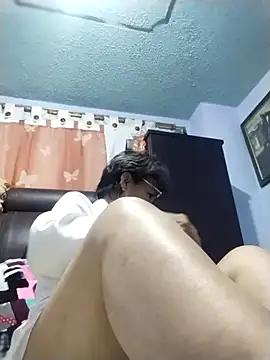 Snapshot of OliviaMorris1 chatting on 10/30/25, 09:18 OliviaMorris1 online show from 10/30/25, 09:18