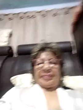 OliviaMorris1 online show from 04/30/26, 10:11