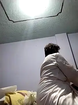 Snapshot of OliviaMorris1 chatting on 10/24/25, 10:47 OliviaMorris1 online show from 10/24/25, 10:47