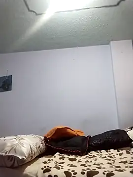 OliviaMorris1 online show from 02/08/26, 04:26