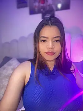 Yaqui elle online show from 02/05/26, 02:18