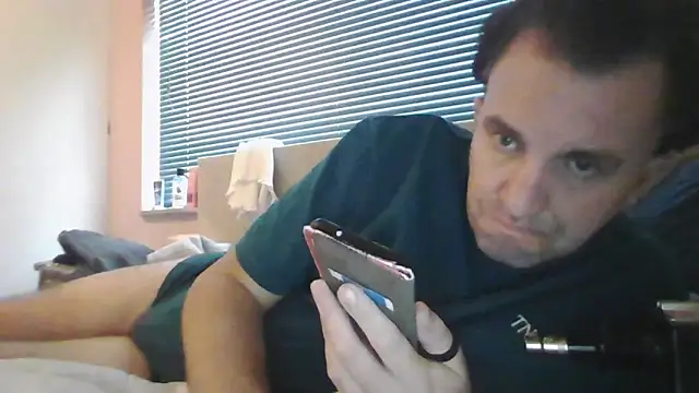 Snapshot of JasperGeil chatting on 09/25/25, 04:57 JasperGeil online show from 09/25/25, 04:57