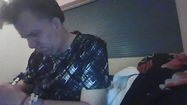 Snapshot of JasperGeil chatting on 10/19/25, 06:54 JasperGeil online show from 10/19/25, 06:54