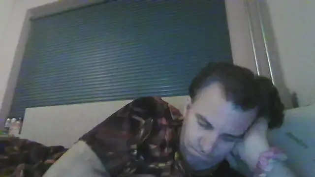 Snapshot of JasperGeil chatting on 10/15/25, 08:06 JasperGeil online show from 10/15/25, 08:06