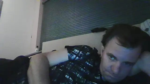 Snapshot of JasperGeil chatting on 10/08/25, 08:20 JasperGeil online show from 10/08/25, 08:20