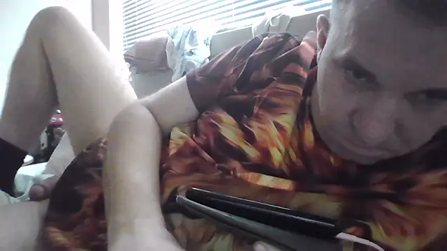 Snapshot of JasperGeil chatting on 11/20/25, 01:45 JasperGeil online show from 11/20/25, 01:45
