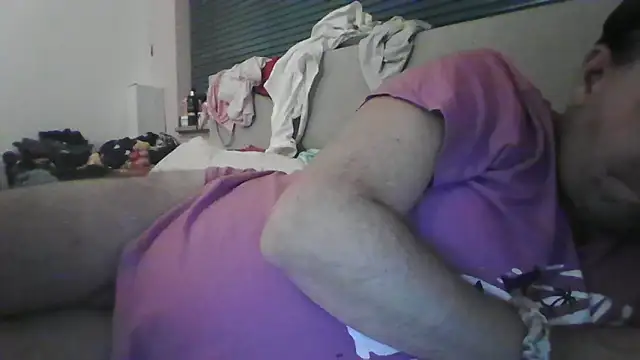 Snapshot of JasperGeil chatting on 11/10/25, 10:37 JasperGeil online show from 11/10/25, 10:37