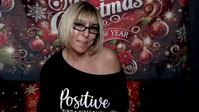 ClassyNAWTYBritMILF online show from 12/22/25, 09:48