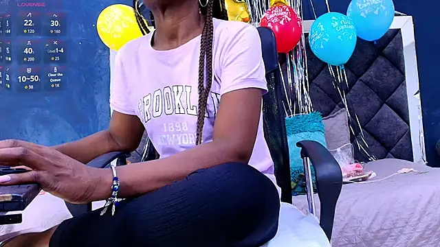 Snapshot of ebony__jheim chatting on 07/08/26, 01:56 ebony jheim online show from 07/08/26, 01:56