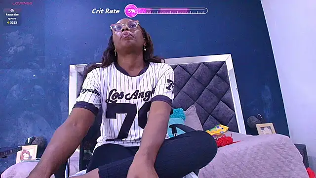 Snapshot of ebony__jheim chatting on 06/16/26, 12:27 ebony jheim online show from 06/16/26, 12:27
