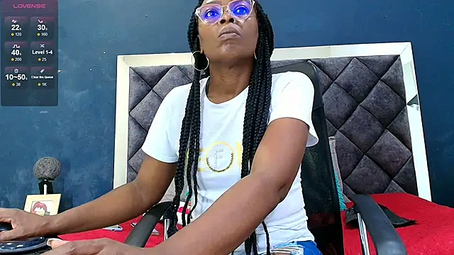 Snapshot of ebony__jheim chatting on 10/07/25, 12:06 ebony jheim online show from 10/07/25, 12:06