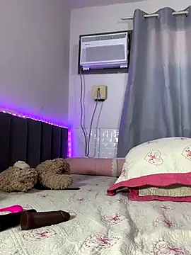 sophiemonroevip online show from 11/28/25, 12:16