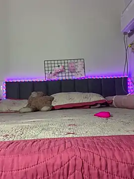 Snapshot of sophiemonroevip chatting on 10/01/25, 11:47 sophiemonroevip online show from 10/01/25, 11:47