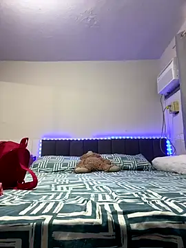 Snapshot of sophiemonroevip chatting on 09/14/25, 02:39 sophiemonroevip online show from 09/14/25, 02:39