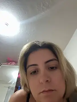 Snapshot of sophiemonroevip chatting on 05/22/26, 12:14 sophiemonroevip online show from 05/22/26, 12:14