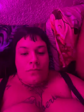 Snapshot of valen1891 chatting on 04/13/26, 03:32 valen1891 online show from 04/13/26, 03:32