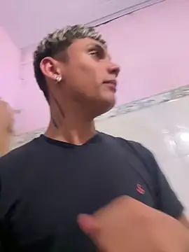 Snapshot of valen1891 chatting on 03/26/26, 06:17 valen1891 online show from 03/26/26, 06:17